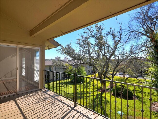 Building Photo - 100 Lido Cir