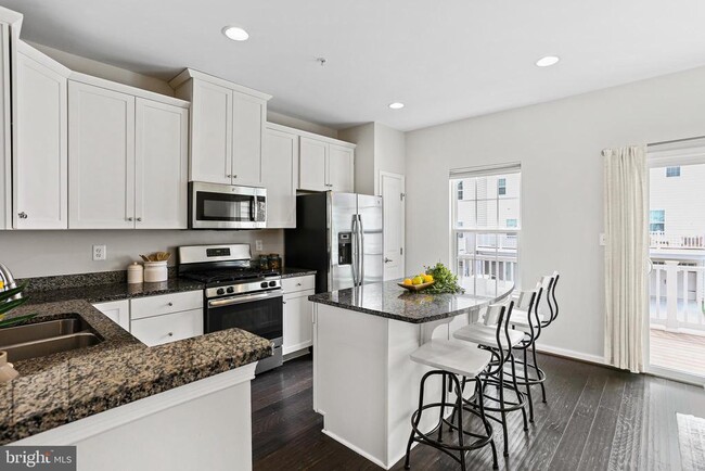 Building Photo - 7610 Golden Slumber Ln