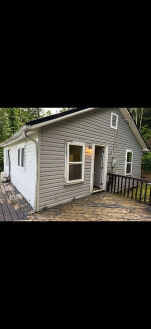 Building Photo - 207 Poplar St