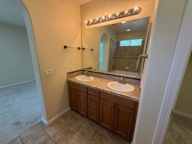 Building Photo - 5028 Ocean Ln