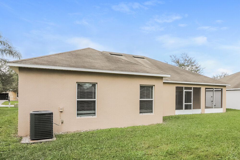 Building Photo - 491 Shirley Dr