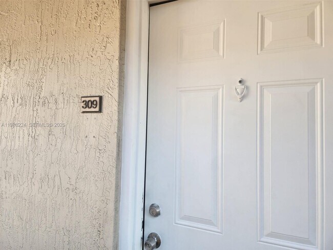 Building Photo - 6195 NW 186th St