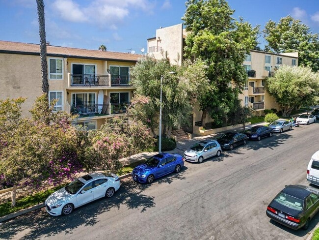 Building Photo - 5257 Radford Ave