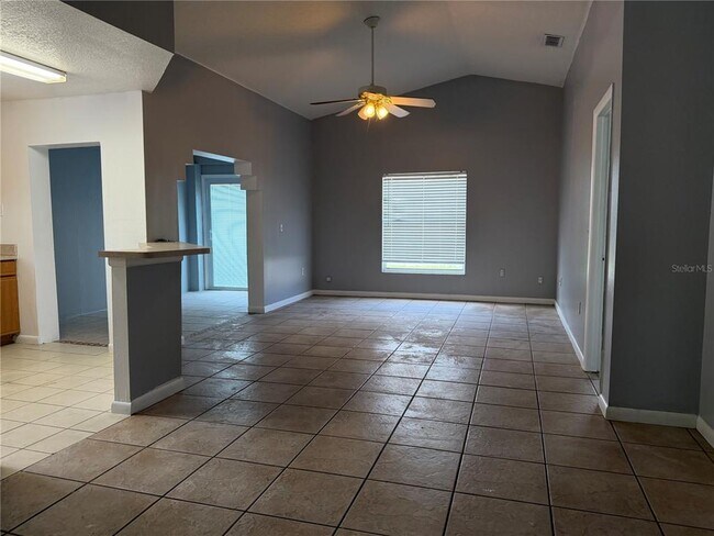 Building Photo - 2427 Camden Oaks Pl