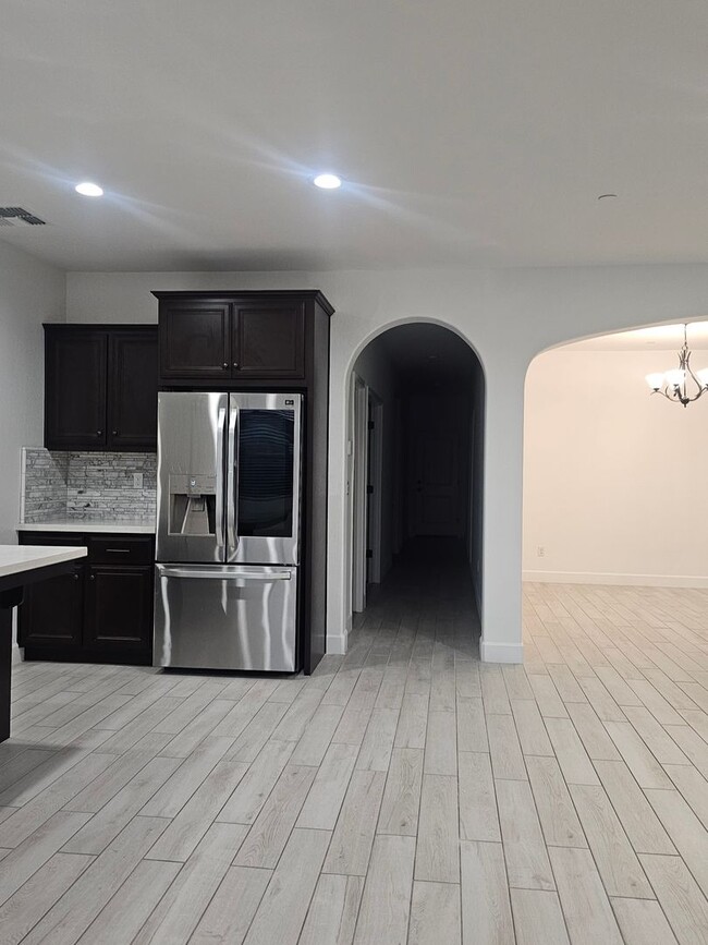 Building Photo - Beautiful Home in Gated Community