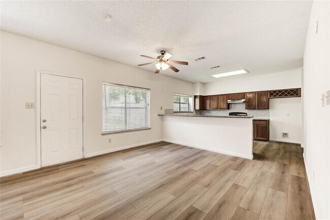 Building Photo - 2338 Bent River Dr
