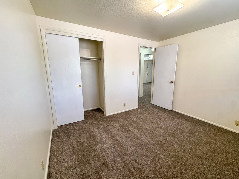 Building Photo - 1748 S 500 E