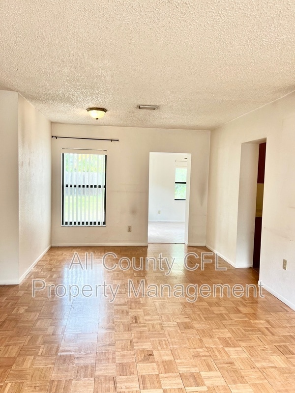 Building Photo - 718 Buckminster Cir