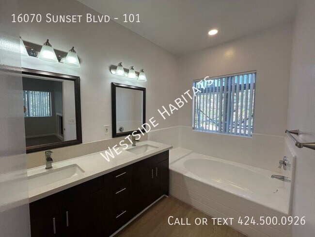 Building Photo - 16070 Sunset Blvd