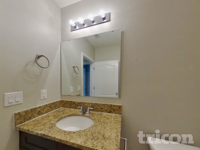 Building Photo - 5131 Star Ruby Ave