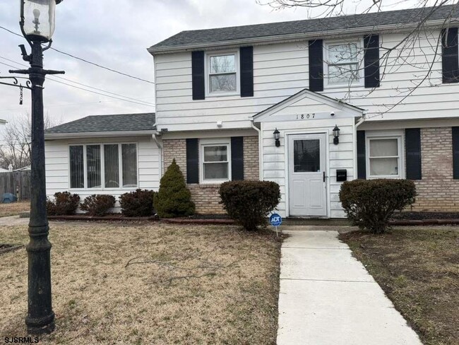 Building Photo - 1807 Zion Rd