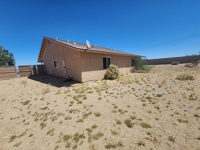 Building Photo - One of a Kind!!! 3 Bedroom house with 4 ba...