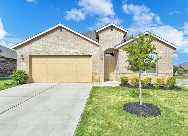 Building Photo - 1900 Alvarado Dr