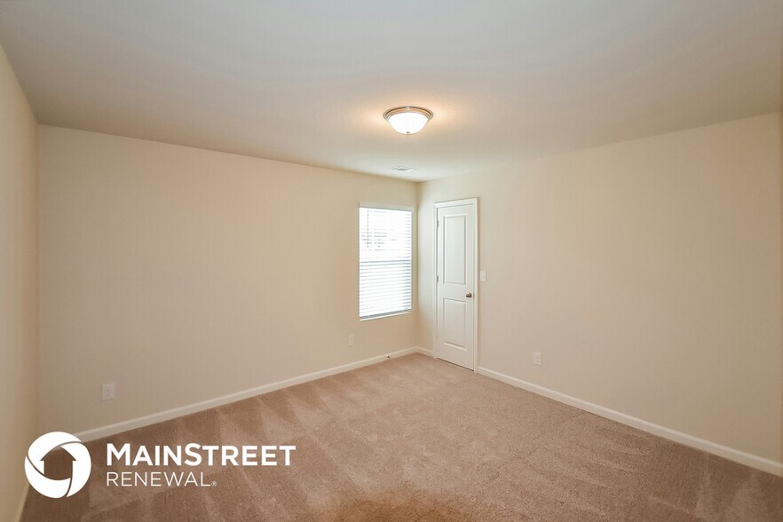 Building Photo - 218 Augusta Woods Dr