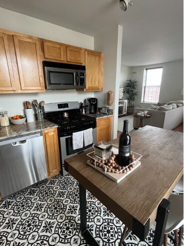 Building Photo - 1517 E Moyamensing Ave