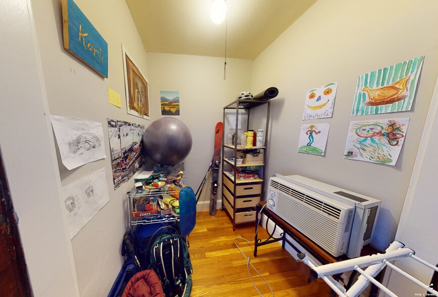 Building Photo - 116 College Ave