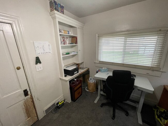 Building Photo - A Darling Single-Family Home