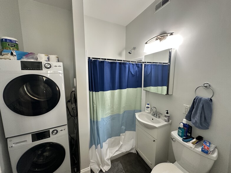 Building Photo - 1451 Tremont St