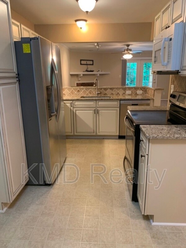 Building Photo - 4101 Ivystone Ct