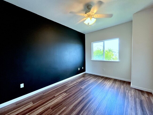 Building Photo - 431 Manawai St