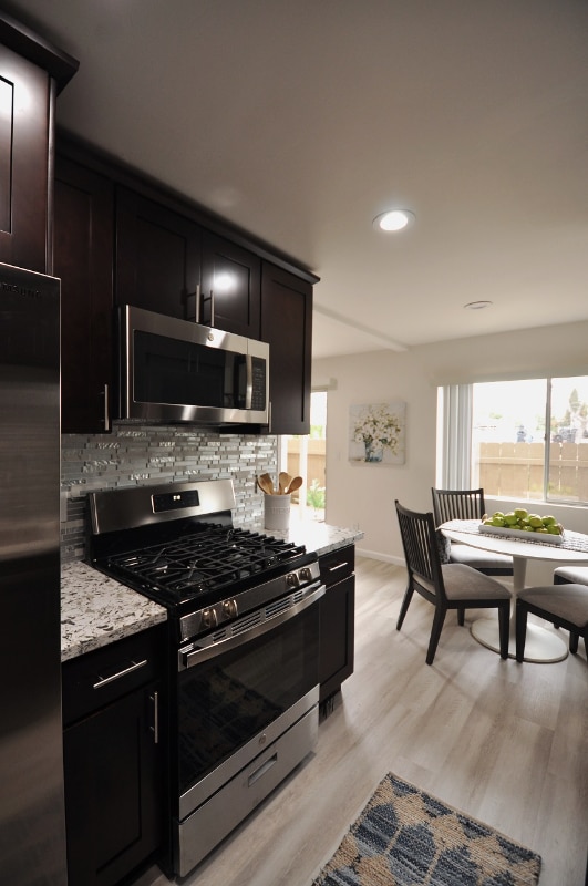 Building Photo - 6620 Linda Vista Rd