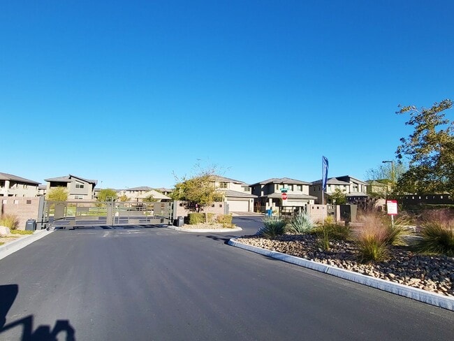 Building Photo - House for Rent in Summerlin Call or Text f...