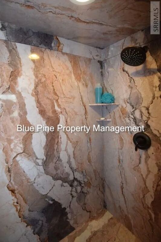 Building Photo - 705 Birmingham Ln