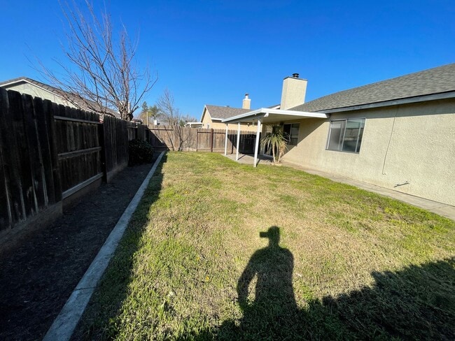 Building Photo - 441 N McClure Rd