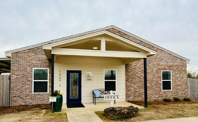 Building Photo - 621 Fieldstone Ln