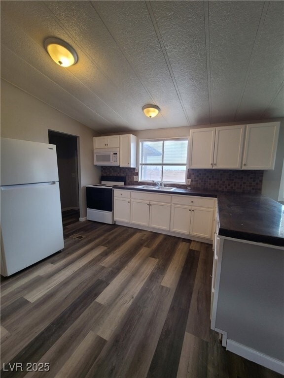 Building Photo - 4201 Jessica St