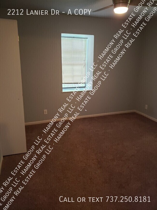 Building Photo - 2212 Lanier Dr