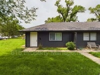 Building Photo - 15216 Bellaire Ave
