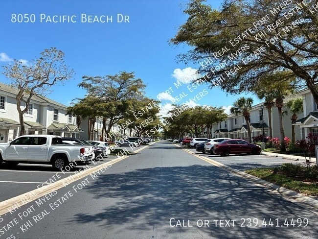 Building Photo - 8050 Pacific Beach Dr
