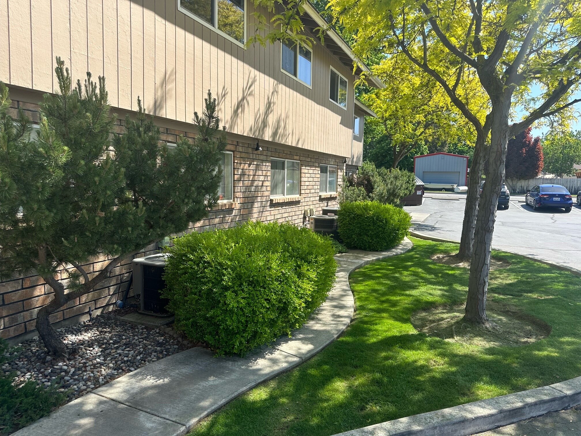 Building Photo - 2312 Hood Ave