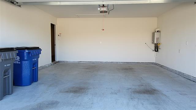 Building Photo - 1614 Silver Landing Trail