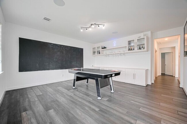 Building Photo - 18311 Licola Mdw Ln