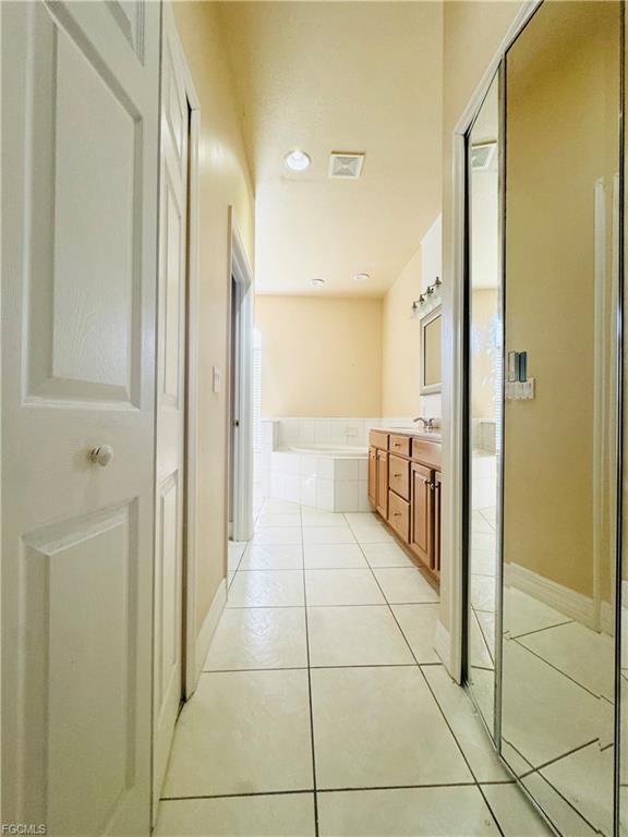 Building Photo - 7930 Sandelwood Cir W