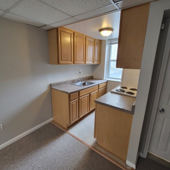 Building Photo - 761 S 7th St