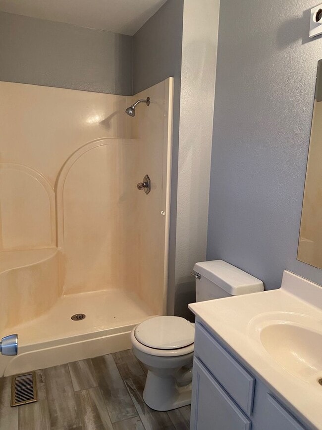 Building Photo - Single Family Home in Branson