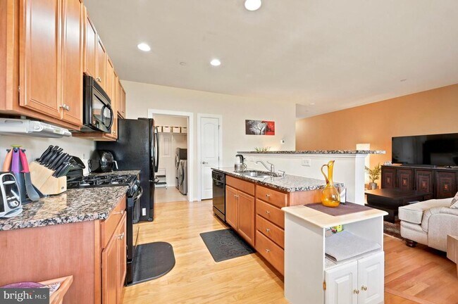 Building Photo - 4437 Driftwood Dr