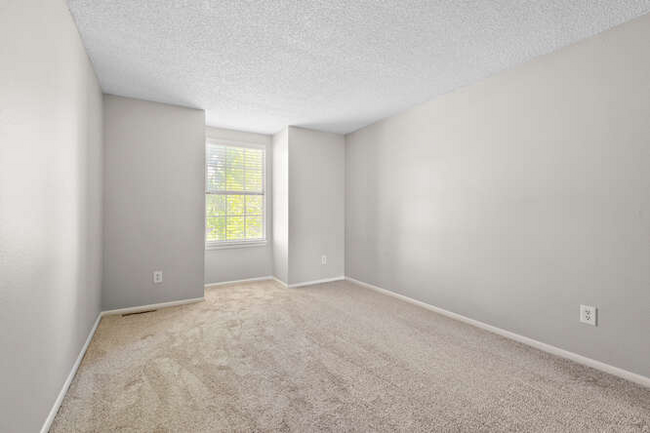 Building Photo - 2971 W Long Dr