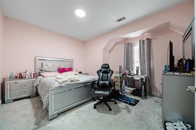 Building Photo - 3355 Palmer Lake Pointe