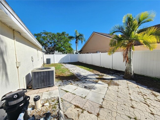 Building Photo - 12516 Britwell Ct