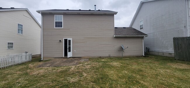 Building Photo - Fantastic 3 Bedrooms & 1.5 Bathroom, Two Story with a Garage!  Freshened Paint throughout!  Newer...