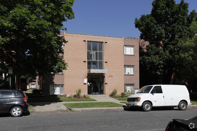 Building Photo - 1443 Race Apartments