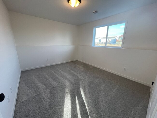 Building Photo - 3836 33rd St S