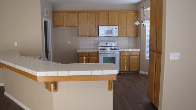Building Photo - 3711 Campfire Dr