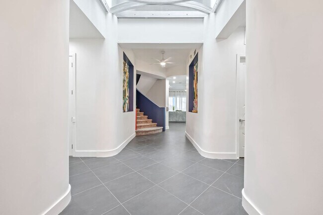 Building Photo - 873 S Atlantic Ave