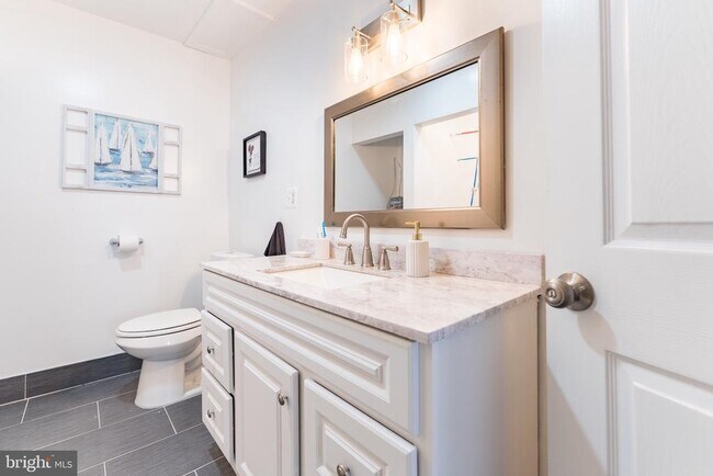 Building Photo - 3809 Ventnor Ave