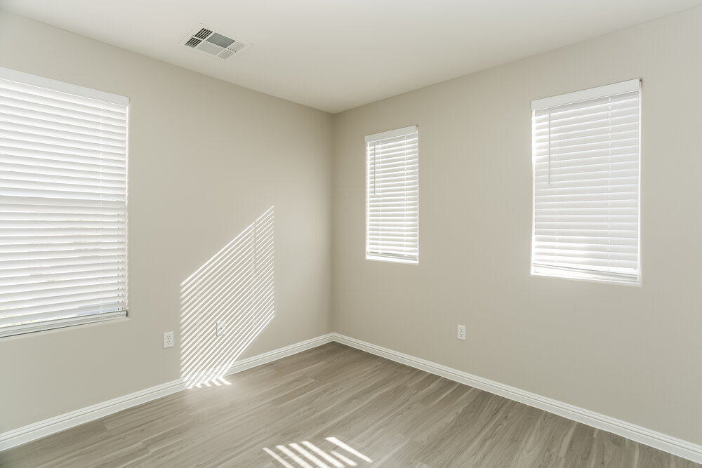 Building Photo - 10465 Armand Ave